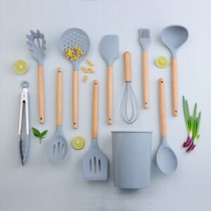 Hot-selling silicone kitchen utensils with wooden handles SR-SK0015